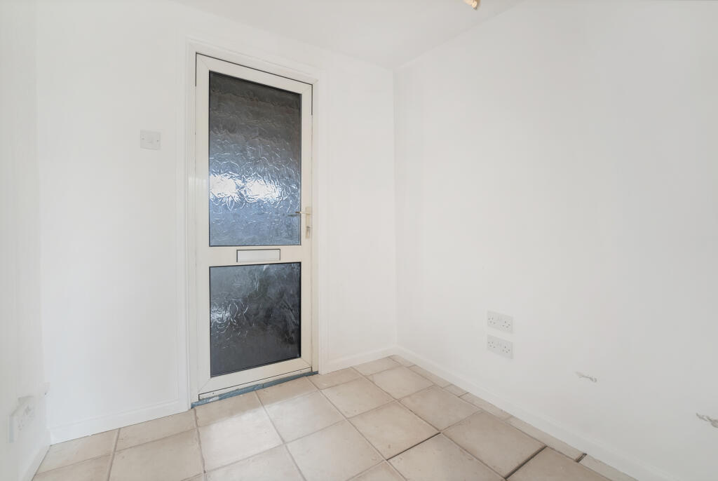 Additional property image - Saville Crescent, BS22