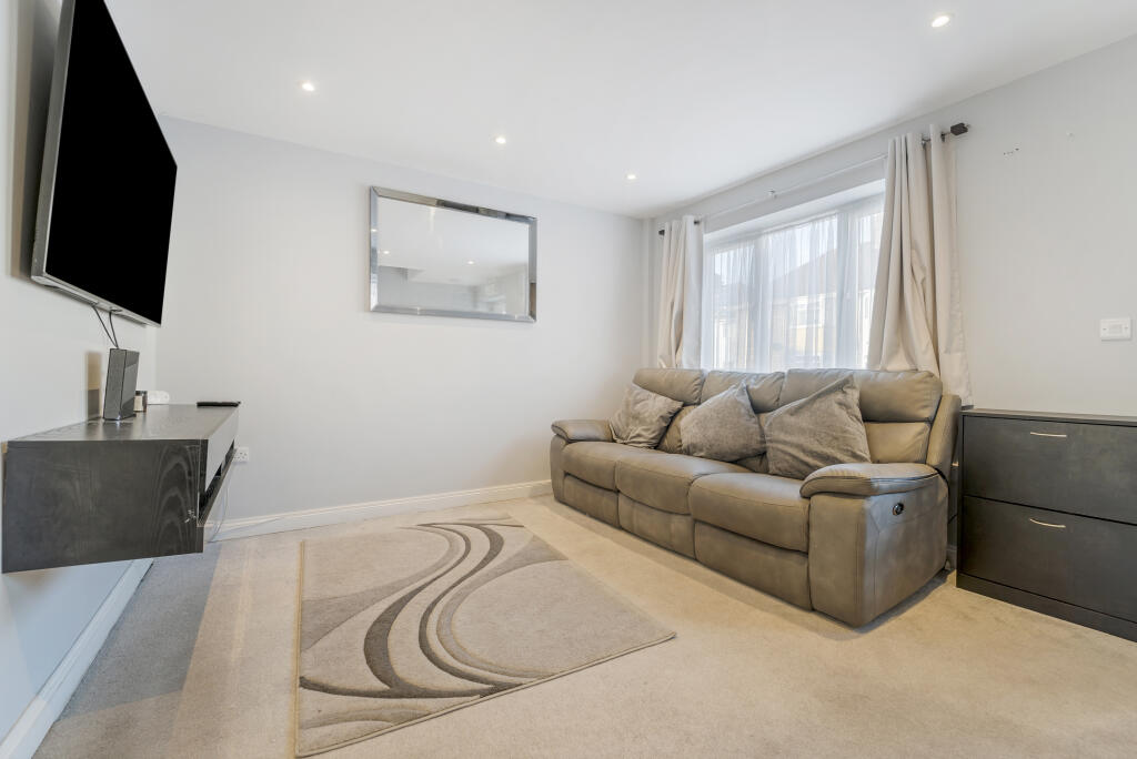 Additional property image - Stradling Avenue, BS23
