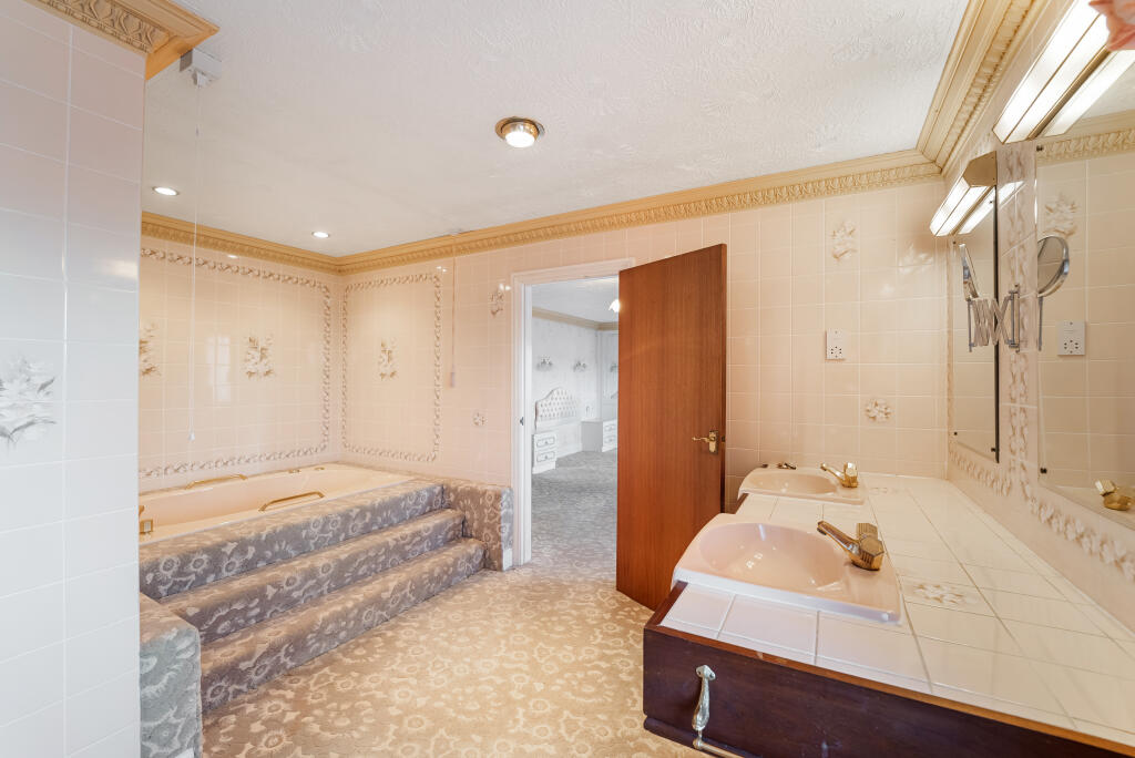 Additional property image - Elmsleigh Road, BS23