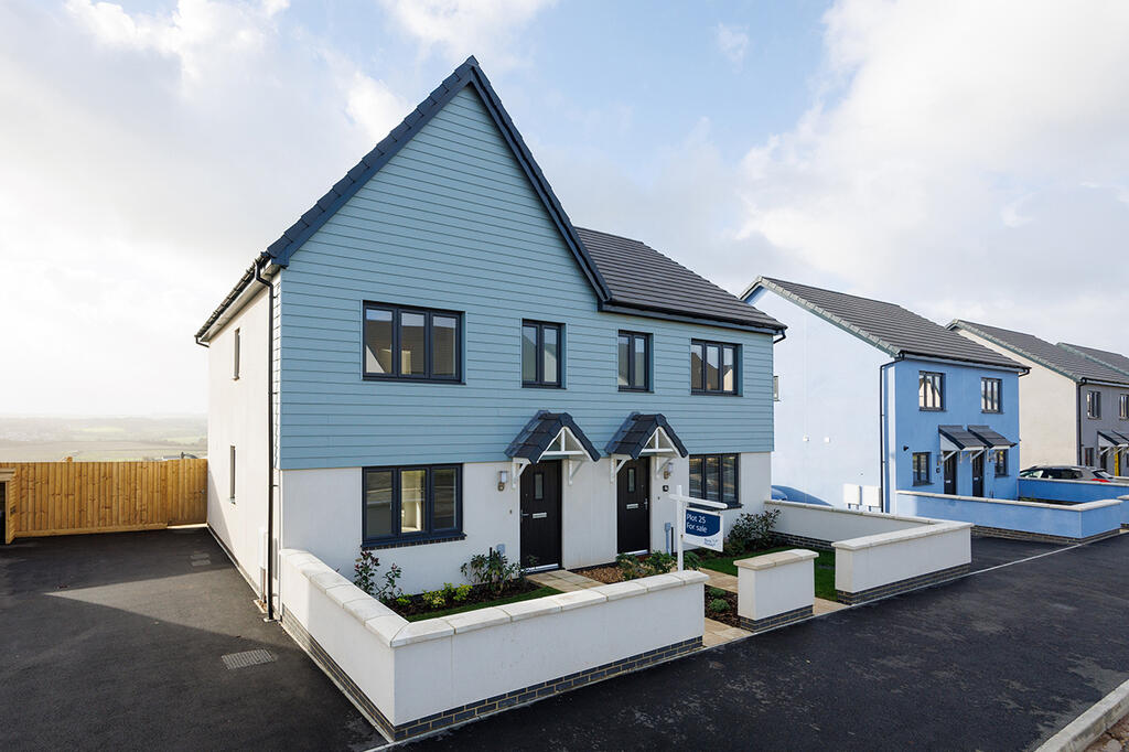 3 bedroom semidetached house for sale in Bay View Road, Westward Ho