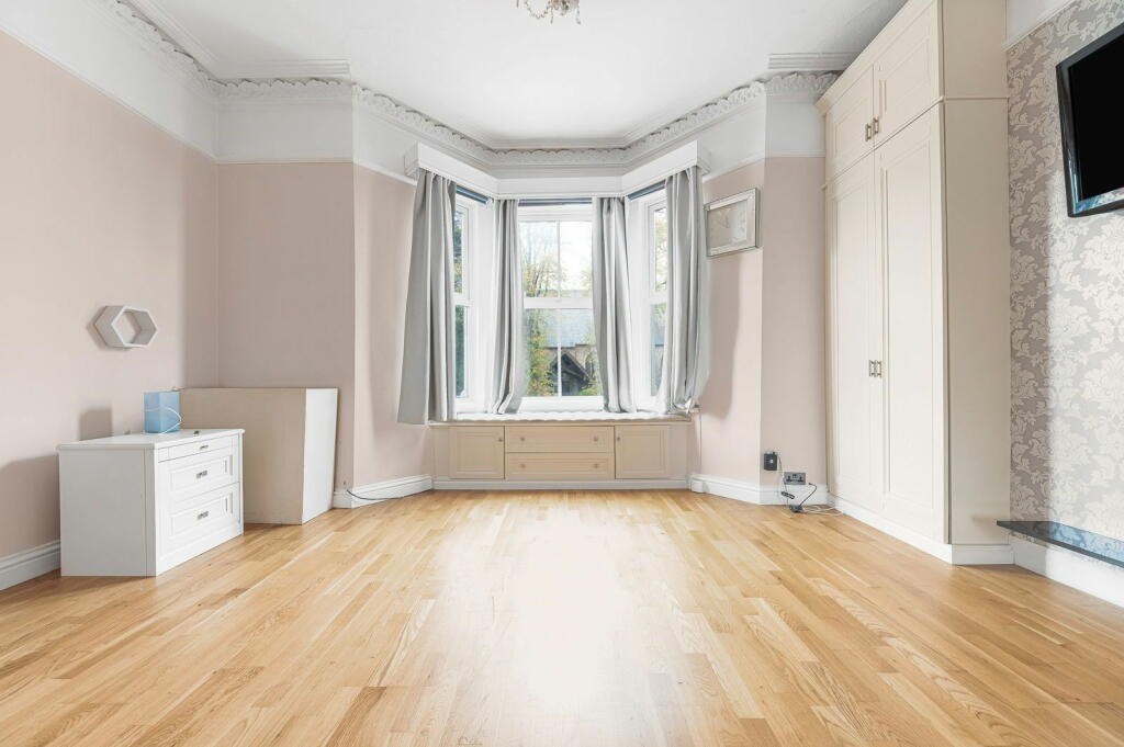 Additional property image - College Road, Bromley, BR1 3PF