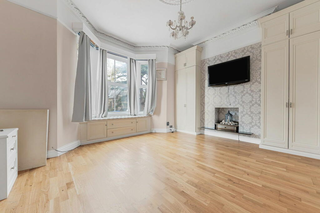 Additional property image - College Road, Bromley, BR1 3PF