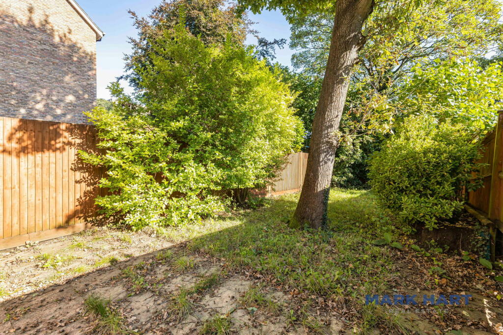 Additional property image - Langham Park Place, Bromley, BR2 0UP