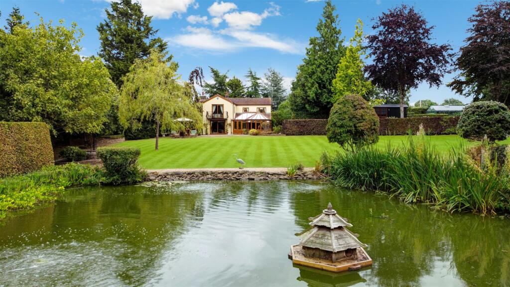 Main image of property: Cleobury Road, Far Forest, Kidderminster