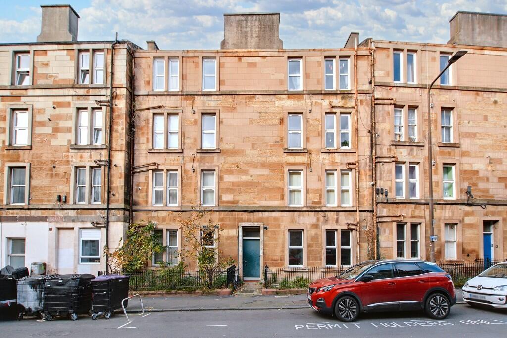 Main image of property: 10/2 Caledonian Crescent, Edinburgh, EH11