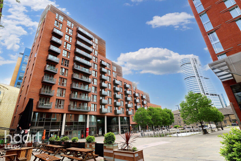 Main image of property: Wharf Approach, Leeds