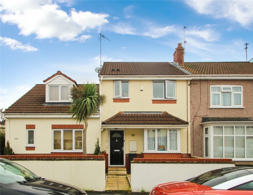 3 bedroom terraced house for sale in Bloomfield Road, Brislington