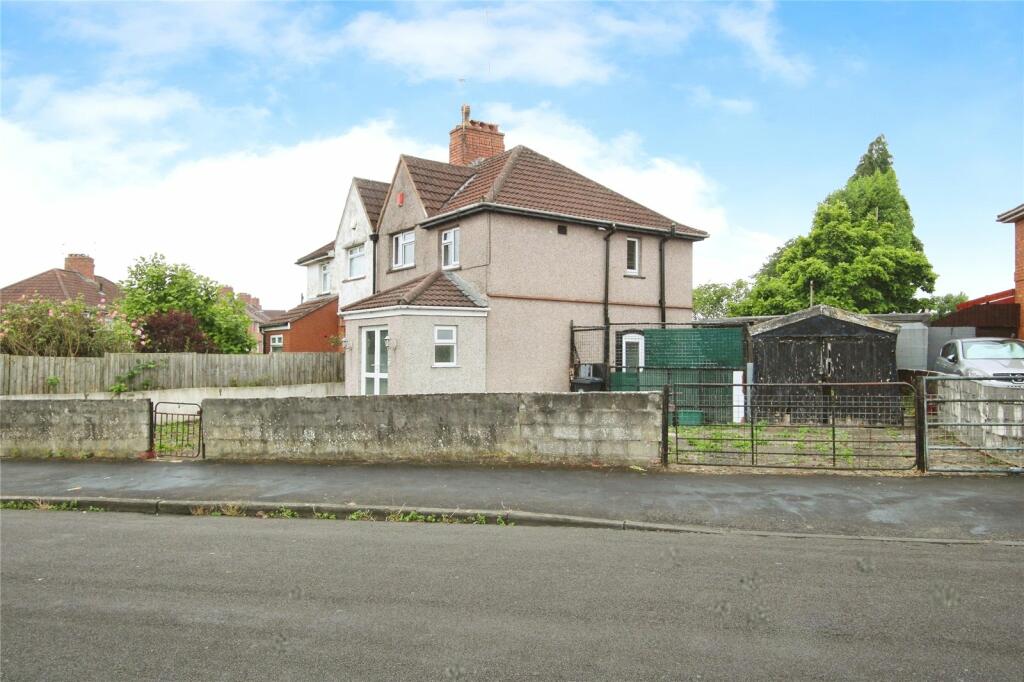 3 bedroom semidetached house for sale in Newquay Road, Knowle, Bristol
