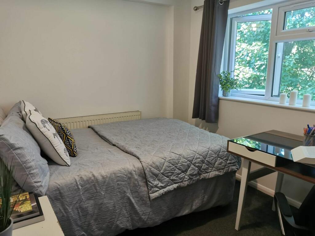 Additional property image - 5 Bed Student Home - Downs Road, Canterbury