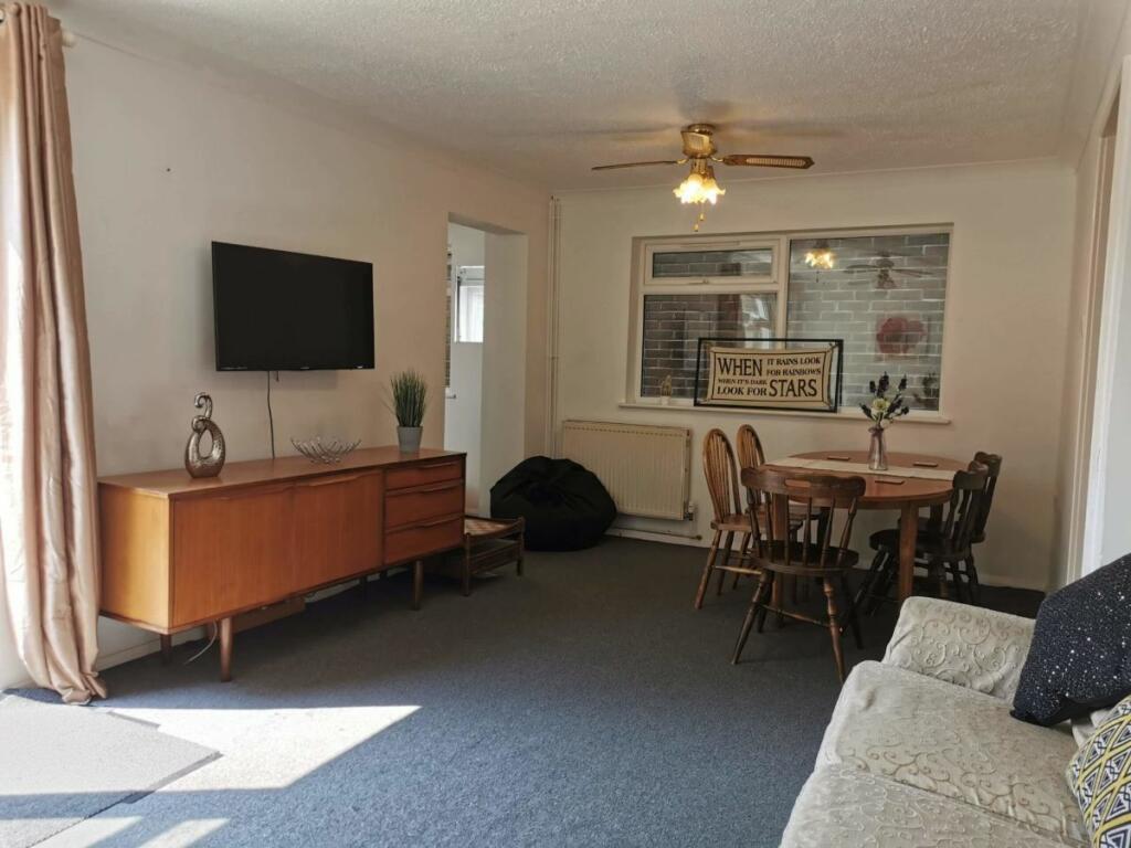 Additional property image - 5 Bed Student Home - Downs Road, Canterbury