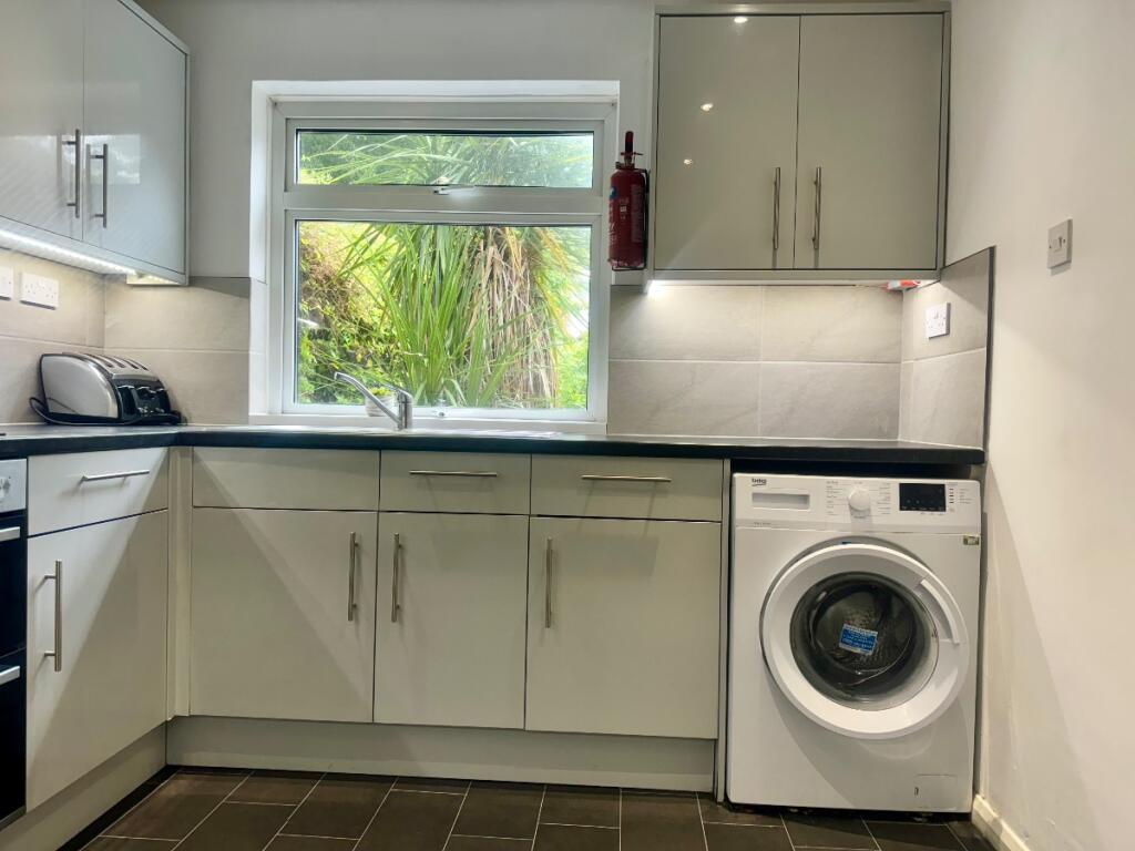 Additional property image - 5 Bed Student Home - Downs Road, Canterbury