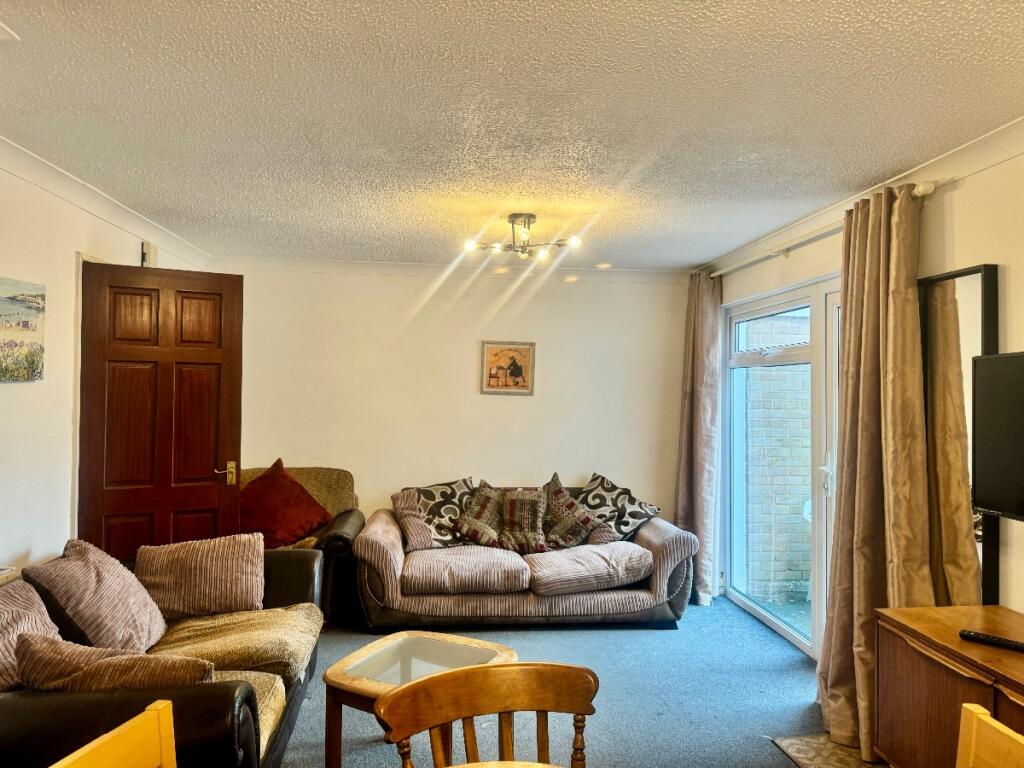 Additional property image - 5 Bed Student Home - Downs Road, Canterbury