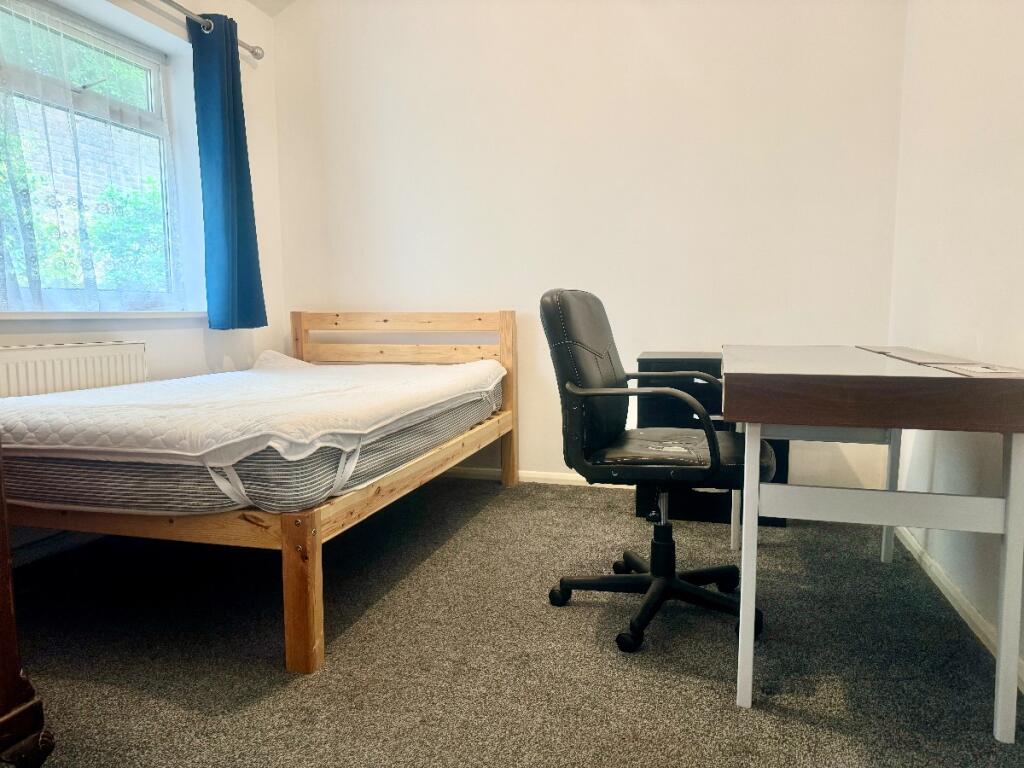 Additional property image - 5 Bed Student Home - Downs Road, Canterbury