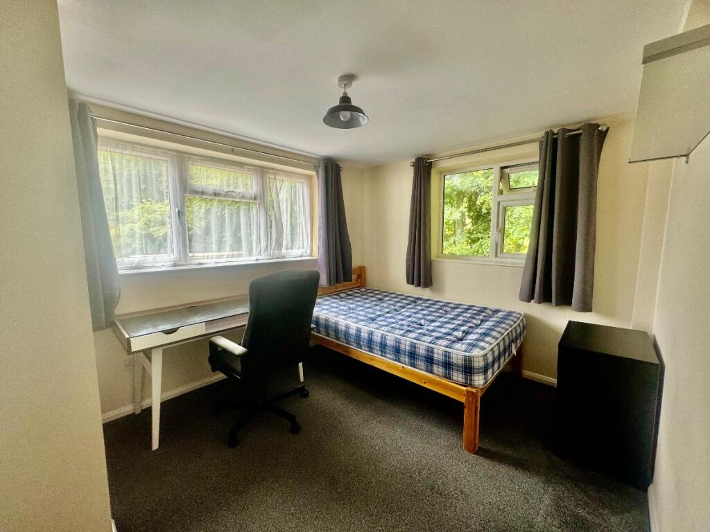Additional property image - 5 Bed Student Home - Downs Road, Canterbury