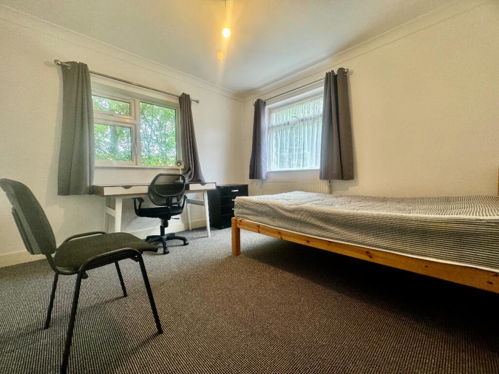Additional property image - 5 Bed Student Home - Downs Road, Canterbury