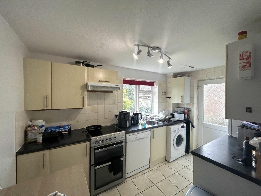 Additional property image - 35 Brockenhurst Close