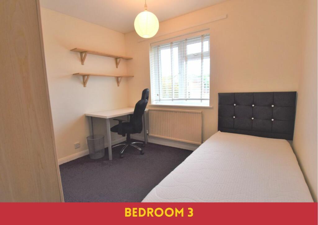 Additional property image - 35 Brockenhurst Close
