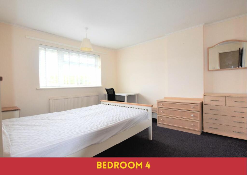 Additional property image - 35 Brockenhurst Close