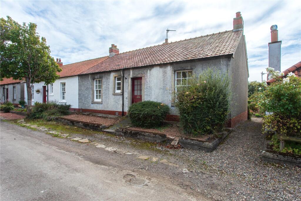 Main image of property: 52 Double Row, Charlestown, Dunfermline, KY11