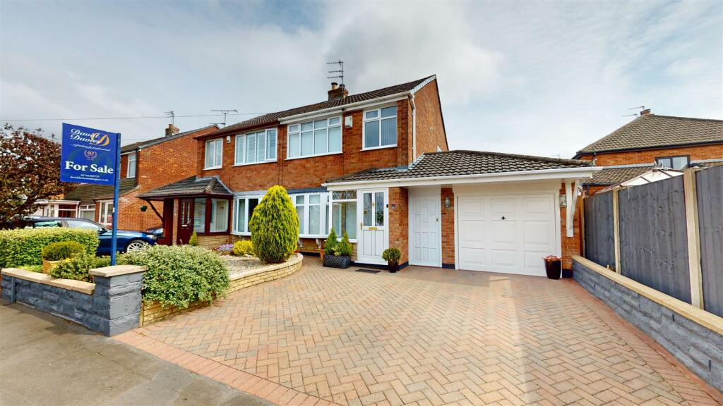 3 bedroom semidetached house for sale in Old Lane, Rainford, WA11 8, WA11