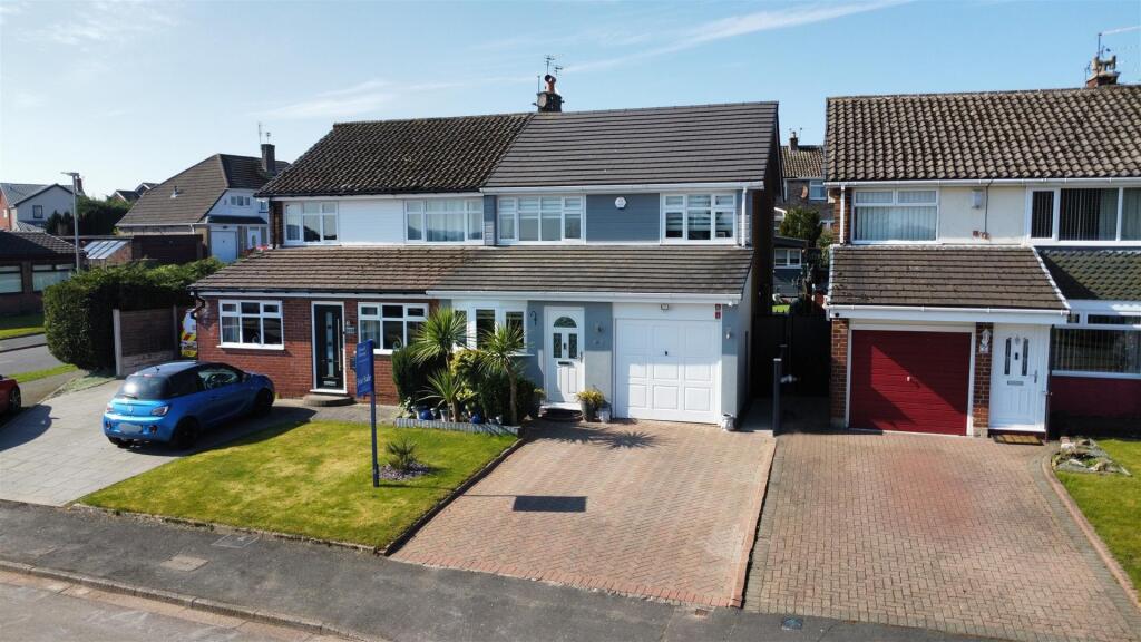 Main image of property: Abbots Way, Billinge, Wigan, WN5 7SB