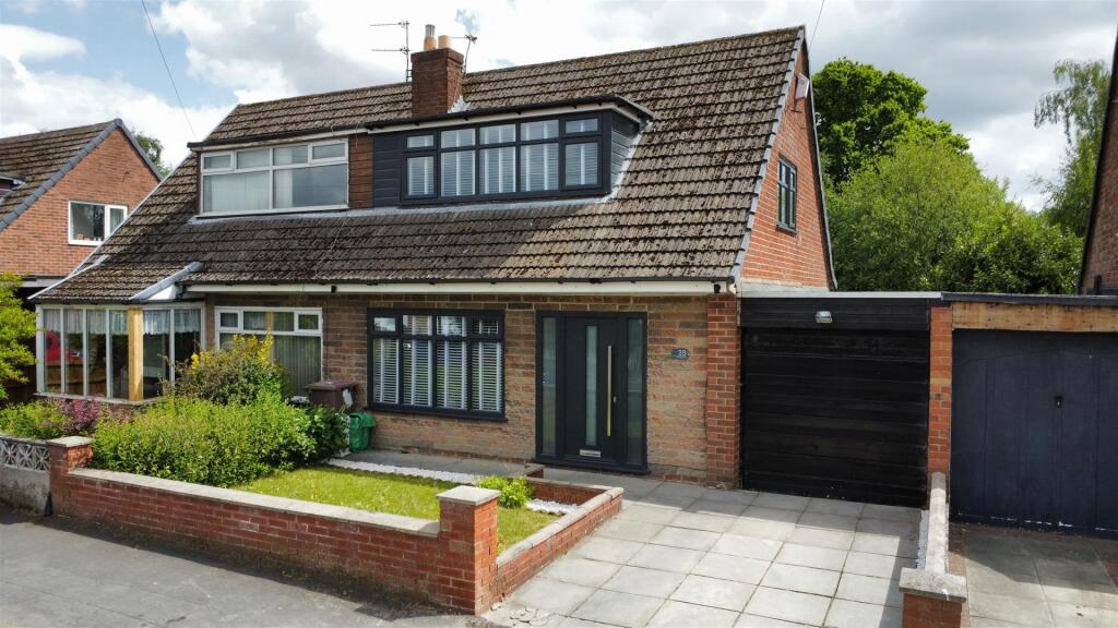 Main image of property: Kendal Drive, Rainford, St Helens, WA11 7LF