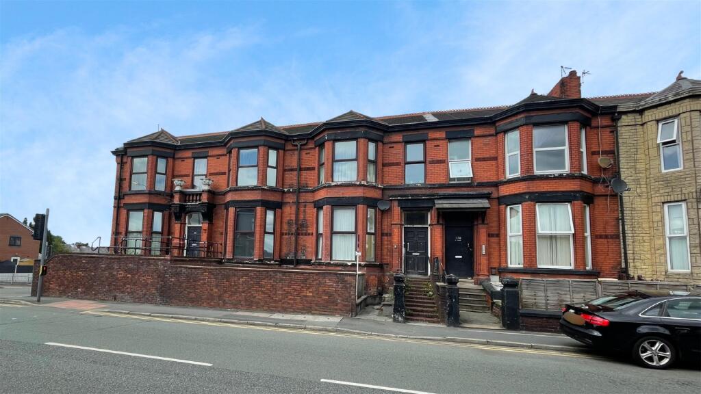 Main image of property: Prescot Road, St Helens, WA10 3TY