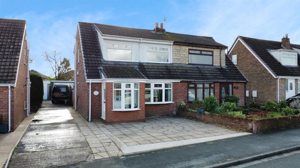 Main image of property: Vicarage Drive, Haydock, St Helens, WA11 0UG
