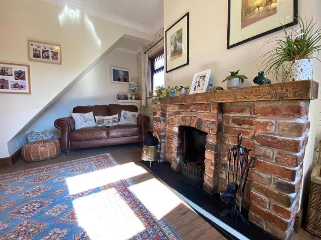 2 bedroom semidetached house for sale in Bradwall Street, Sandbach, CW11