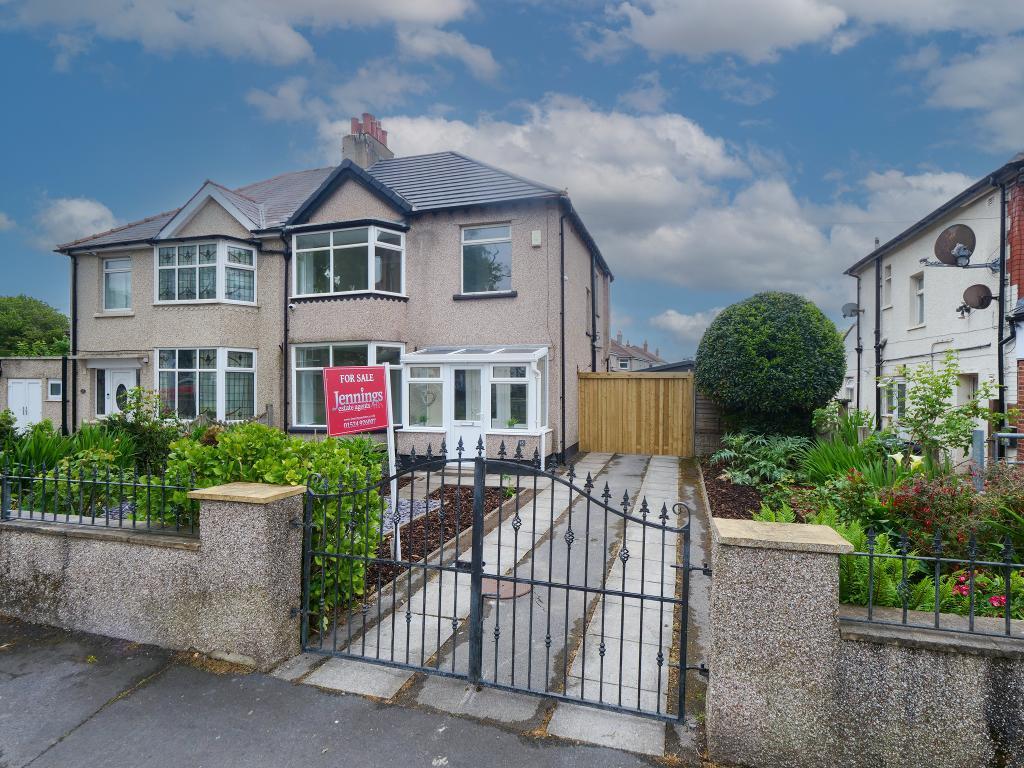 3 bedroom semi-detached house