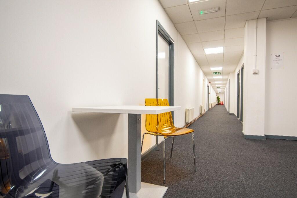 Additional property image - Vulcan Way, CR0
