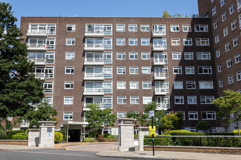 3 bedroom apartment for sale in St. John's Wood Park, St. John's Wood, NW8