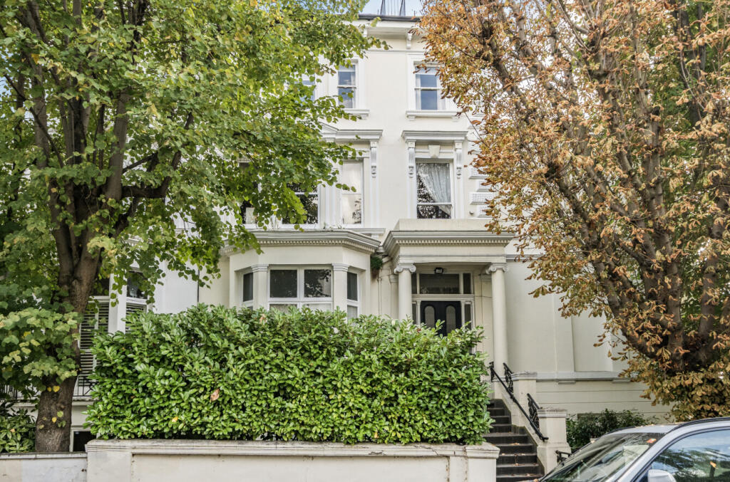Main image of property: Belsize Grove, Belsize Park, NW3