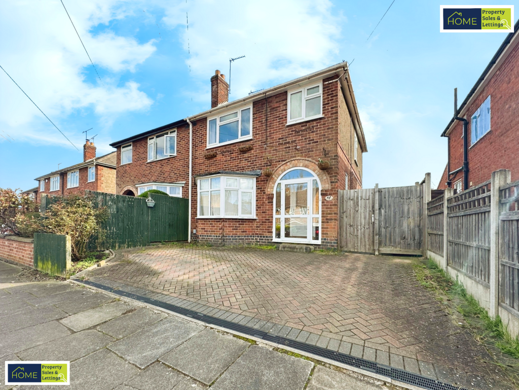 3 bedroom semi-detached house for sale in Meadvale Road, Knighton, Leicester, LE2
