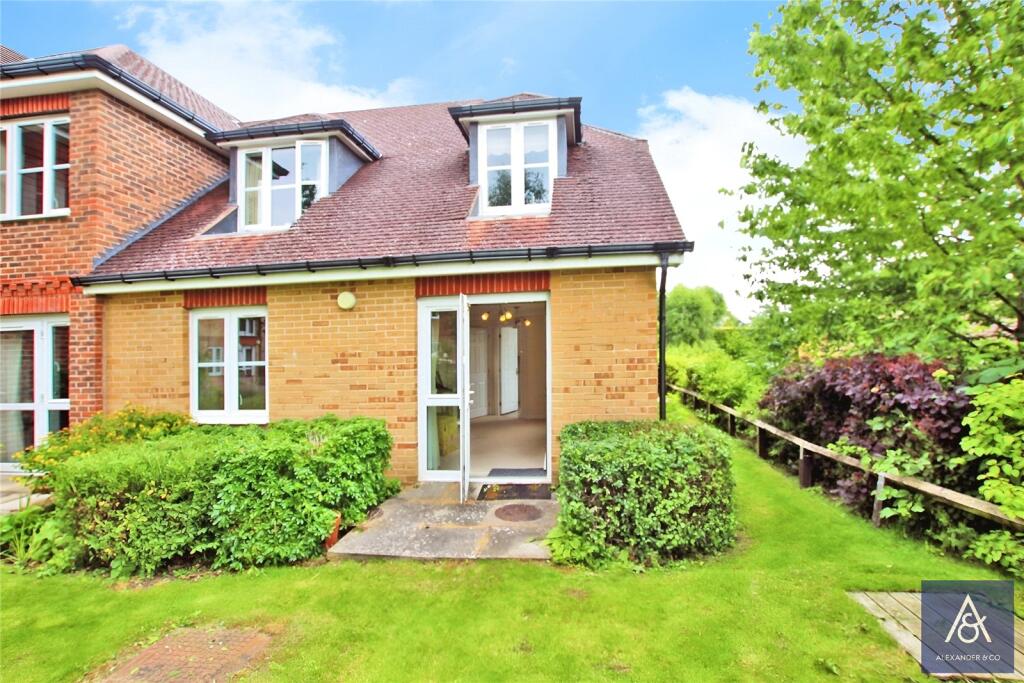 Main image of property: St Rumbolds Court, Brackley, Northants