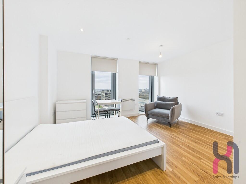 Main image of property: Michigan Avenue, Manchester, Greater Manchester, M50