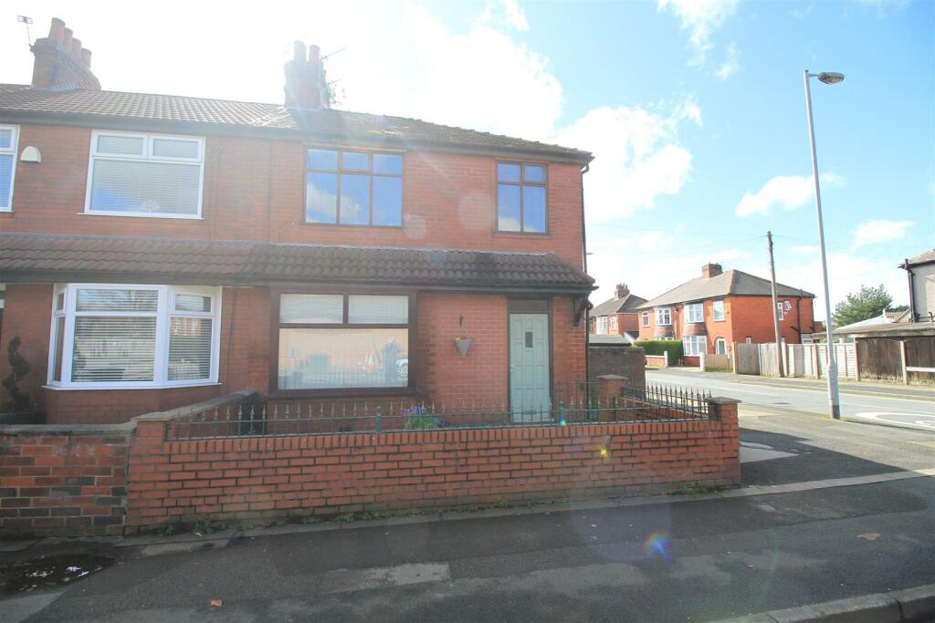 Main image of property: Hyde Road, Denton, Manchester