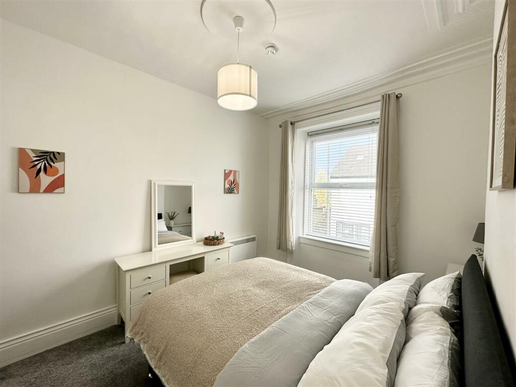Additional property image - Bank Parade, Burnley