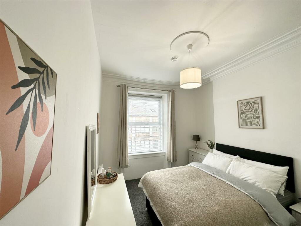 Additional property image - Bank Parade, Burnley