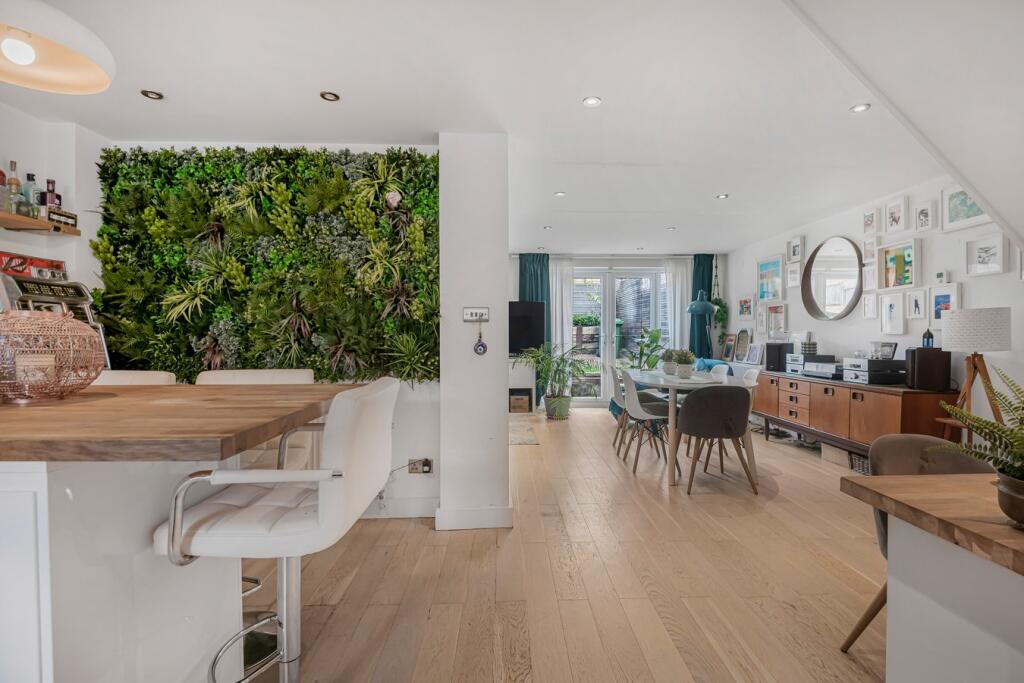 Main image of property: Kingsley Drive, Marlow, SL7