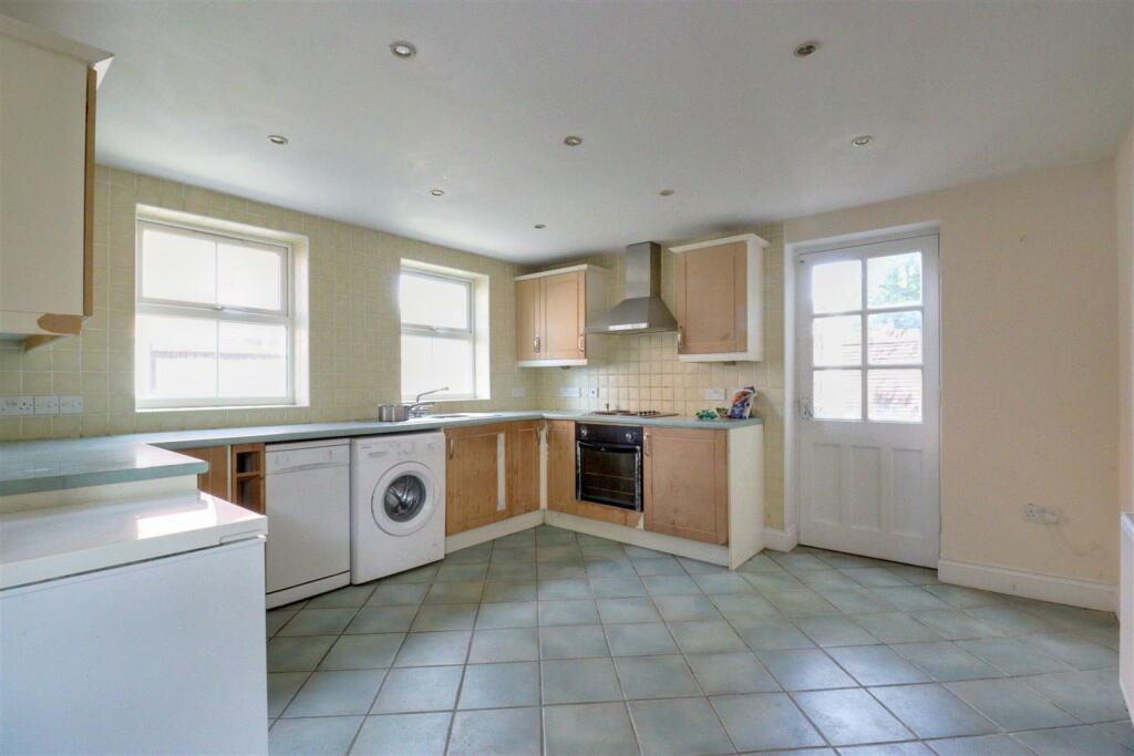 Additional property image - Colchester Road, Thorpe-Le-Soken, Clacton-On-Sea