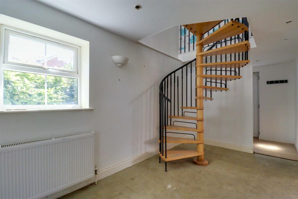 Additional property image - Colchester Road, Thorpe-Le-Soken, Clacton-On-Sea