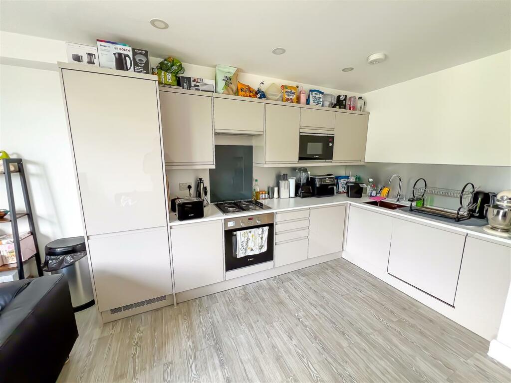 Additional property image - Shrubland Road, Mistley