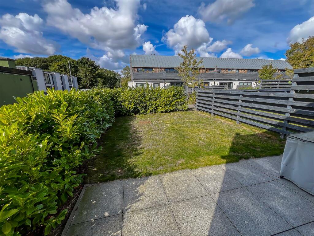 Additional property image - Shrubland Road, Mistley