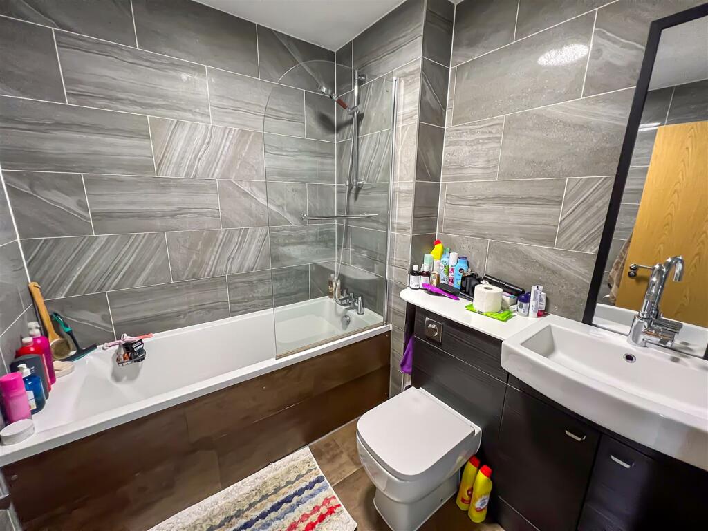 Additional property image - Shrubland Road, Mistley
