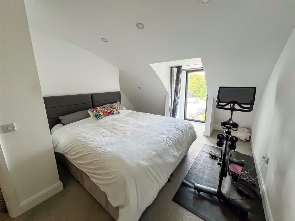 Additional property image - Shrubland Road, Mistley