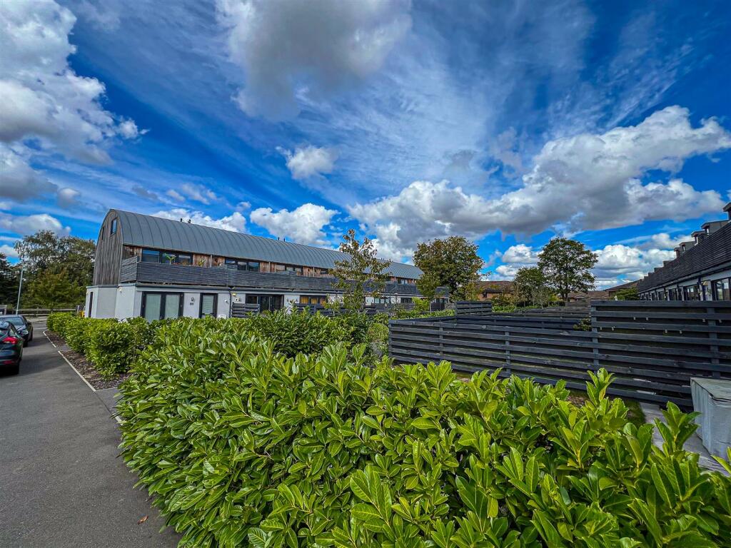 Additional property image - Shrubland Road, Mistley