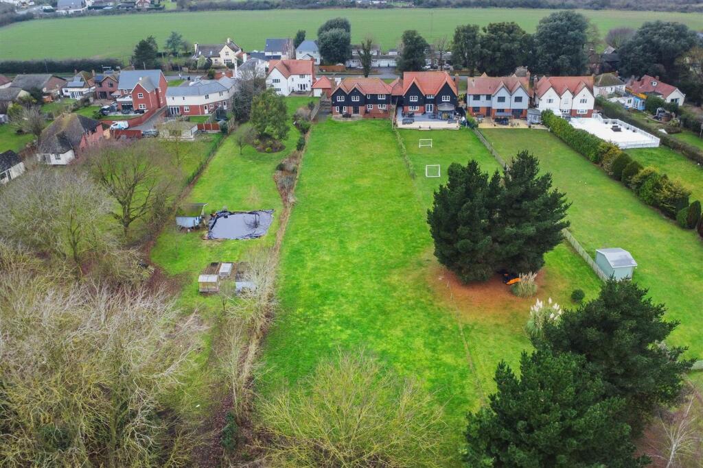 Additional property image - Point Clear Road, St. Osyth, Clacton-On-Sea
