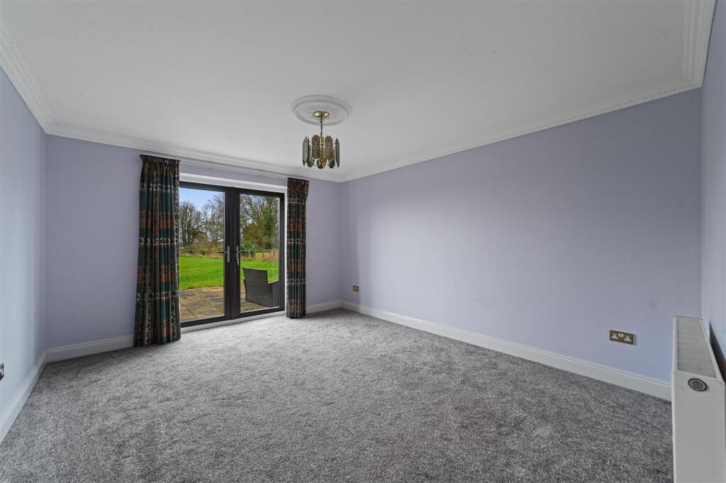 Additional property image - Point Clear Road, St. Osyth, Clacton-On-Sea