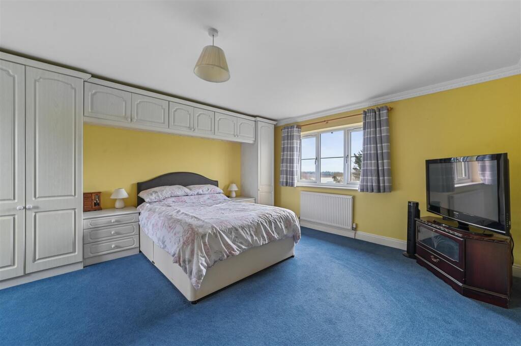 Additional property image - Point Clear Road, St. Osyth, Clacton-On-Sea